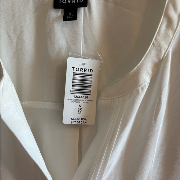 Torrid Cream V-Neck Blouse - Picture 3 of 6